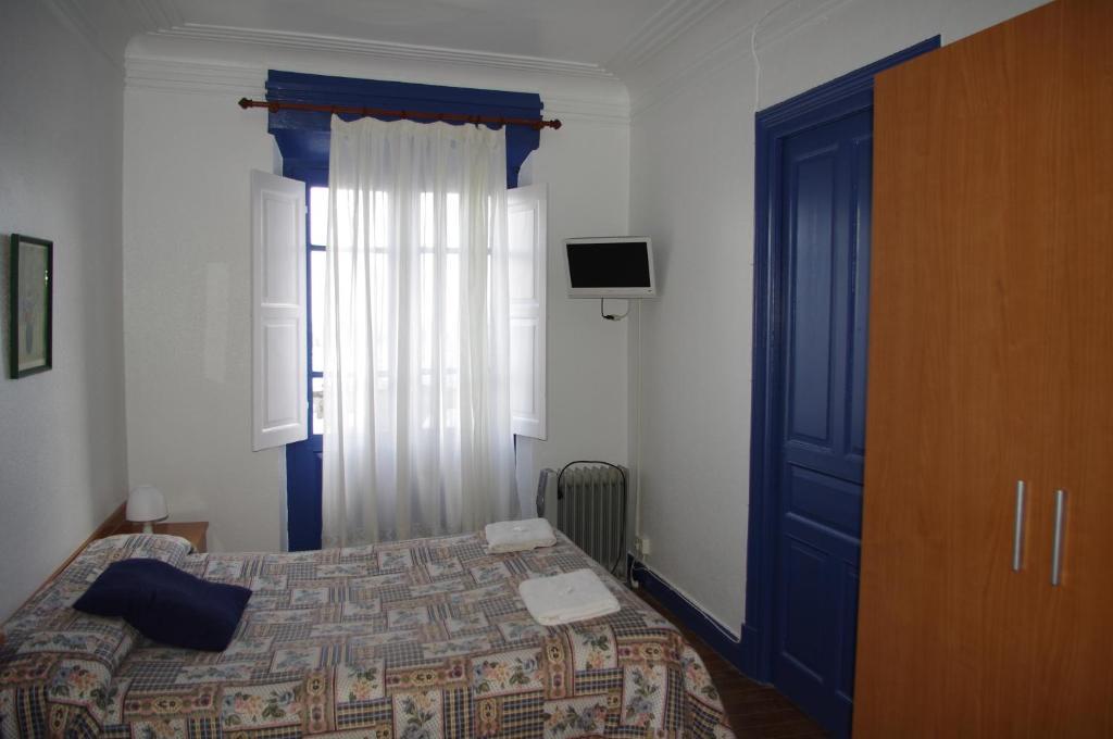 Pension "La Marina" Кастро-Урдиалес Экстерьер фото